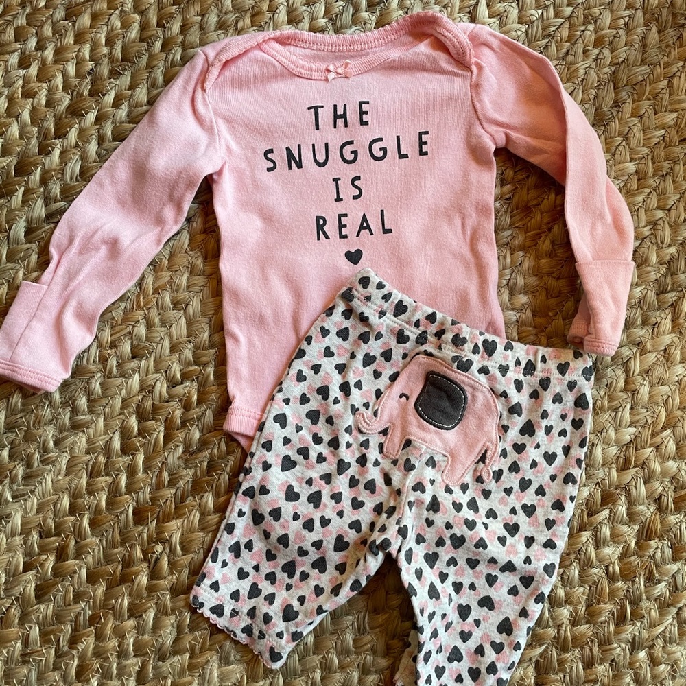 Carter’s Newborn outfit